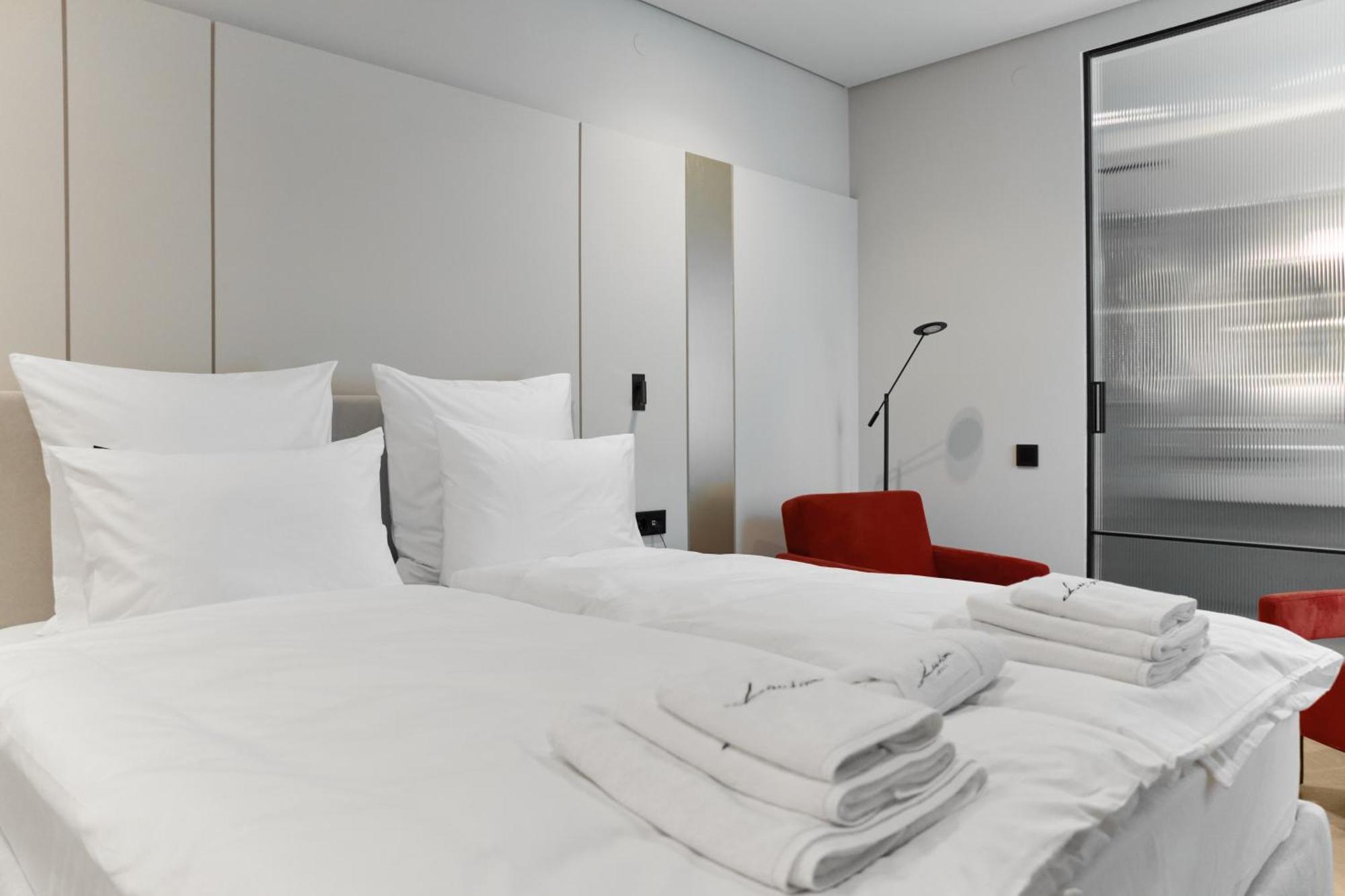 אוזהורוד Hotel Laudon מראה חיצוני תמונה