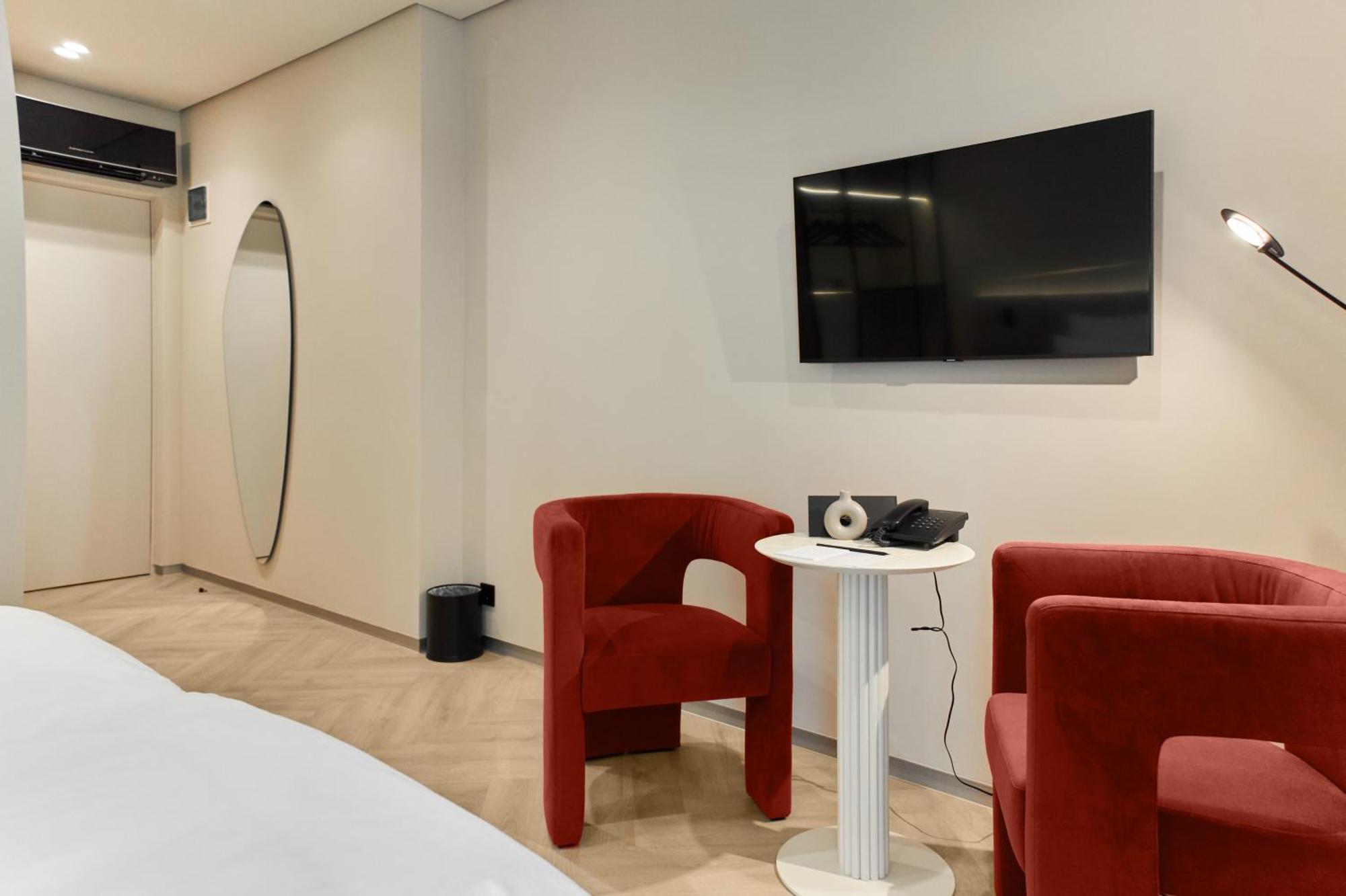 אוזהורוד Hotel Laudon מראה חיצוני תמונה