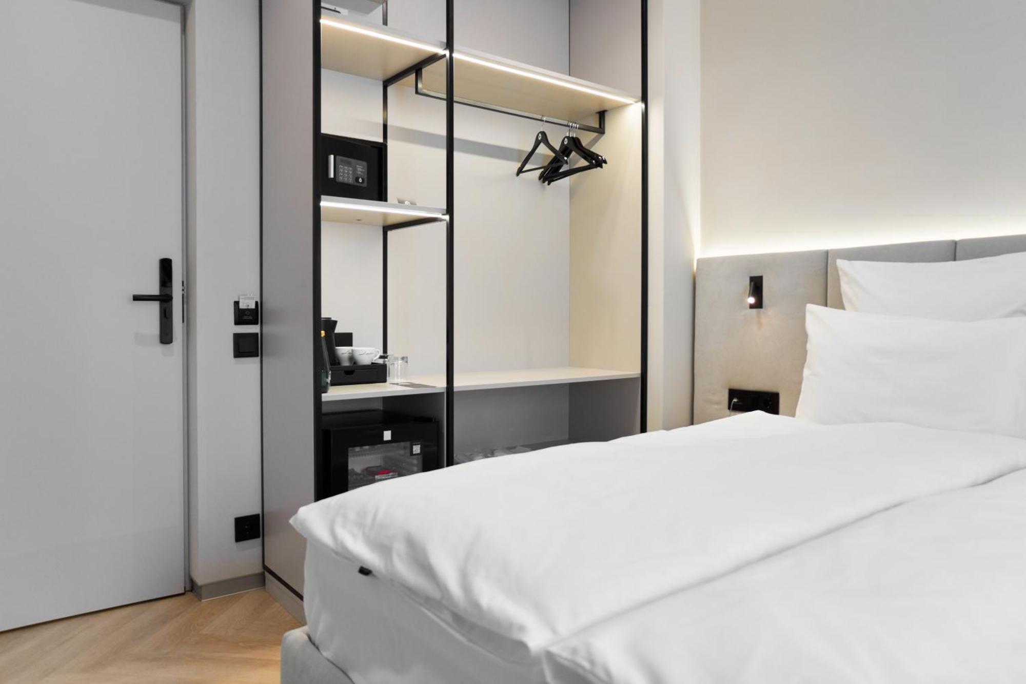 אוזהורוד Hotel Laudon מראה חיצוני תמונה